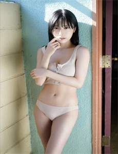 《电波女与青春男》