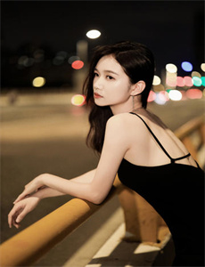 《莫小美》