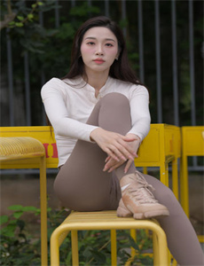 《年轻的母亲1线在线观看》